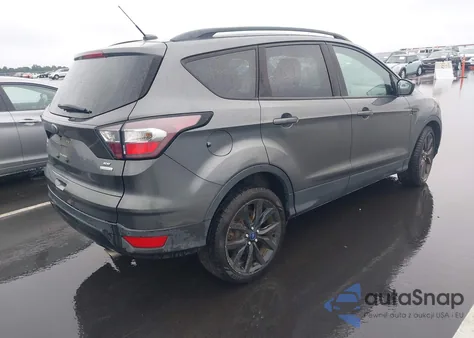 2017 Ford Escape Se z USA, uszkodzony, nr VIN 1FMCU0GD7HUC13120